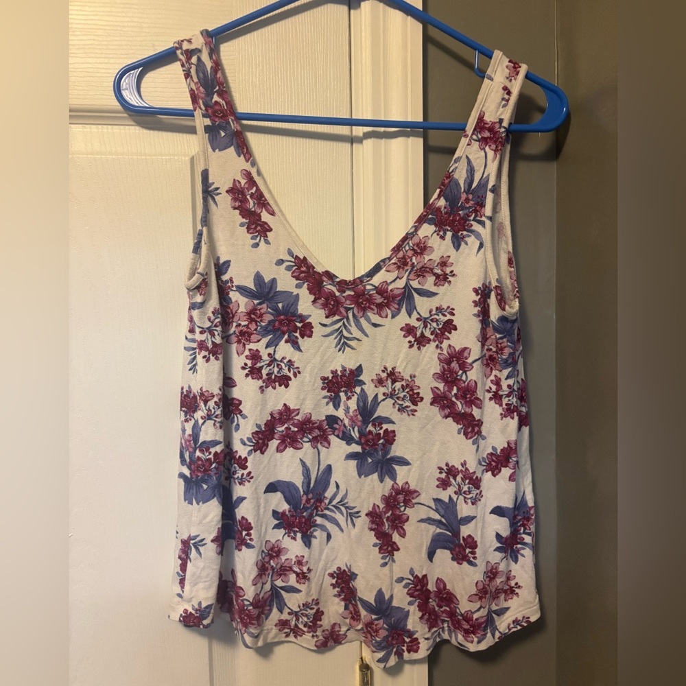 American Eagle Outfitters Soft & Sexy Top with Floral Design
